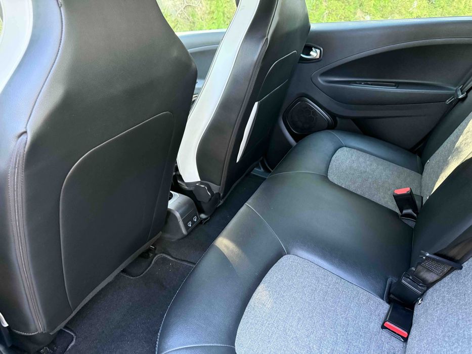 Renault Zoe 52 kWh Intens CCS IVA dedutivel 194,68€ mês