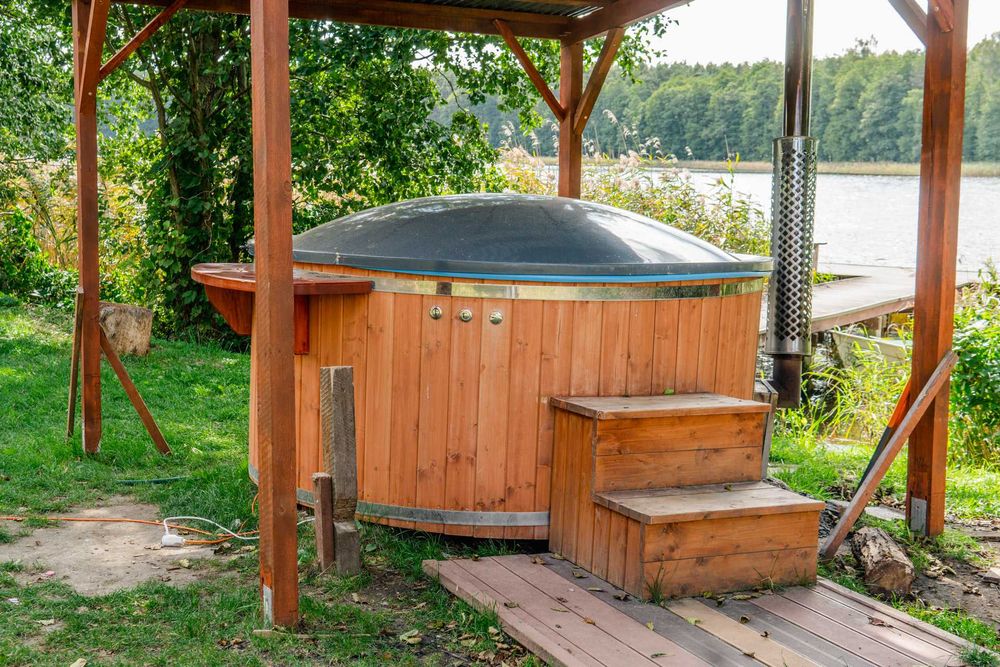 Dom na Mazurach bezpośrednio nad  jeziorem balia sauna WOLNY WEEKEND