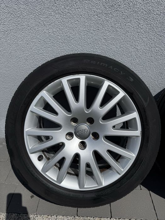 Felgi z oponami letnimi 17 cali Audi 5x112 225/50/17