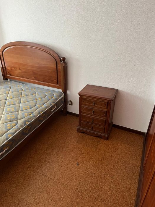 Quarto madeira maciça completo