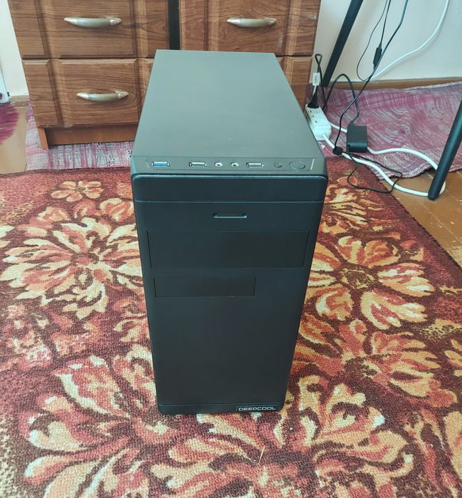 Потужний комп'ютер в гарному стані 6 ядер 16гб