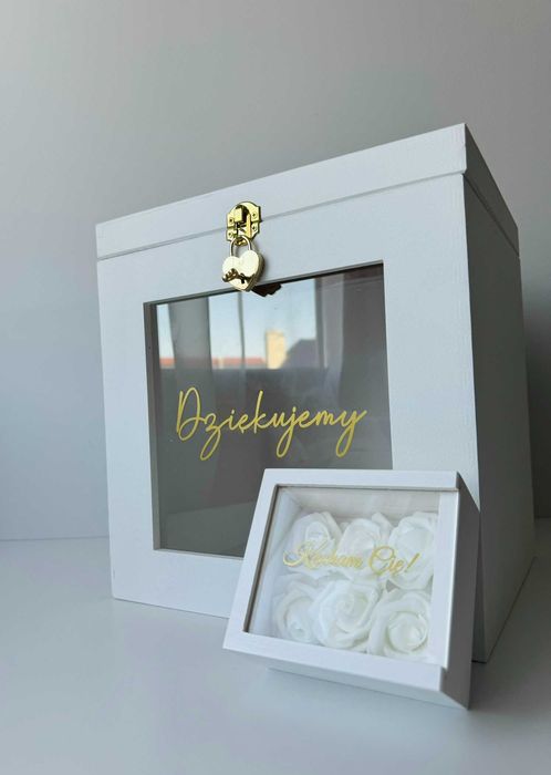 pleski pudełko na koperty zamykane na kluczyk obrączki złoty napis