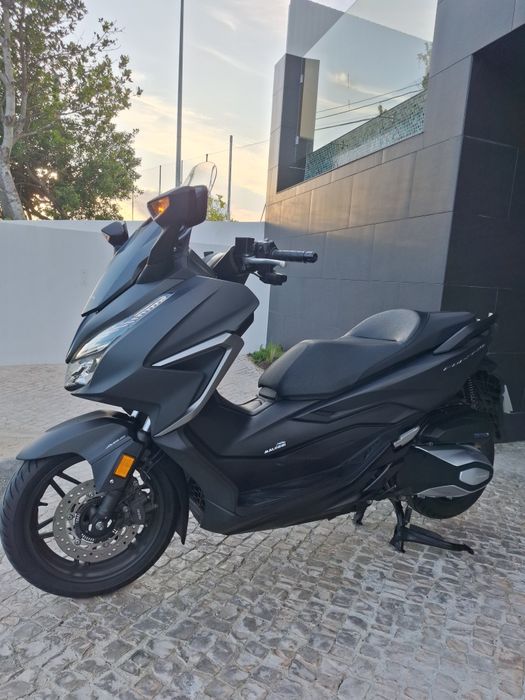 Honda Forza 350 2023 - RESERVADA