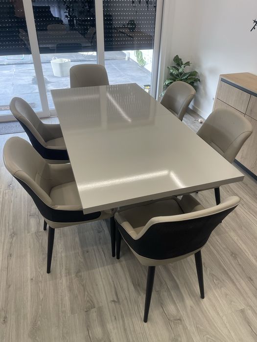 Mesa Sala Jantar Extensivel e 6 Cadeiras - 180/225x90