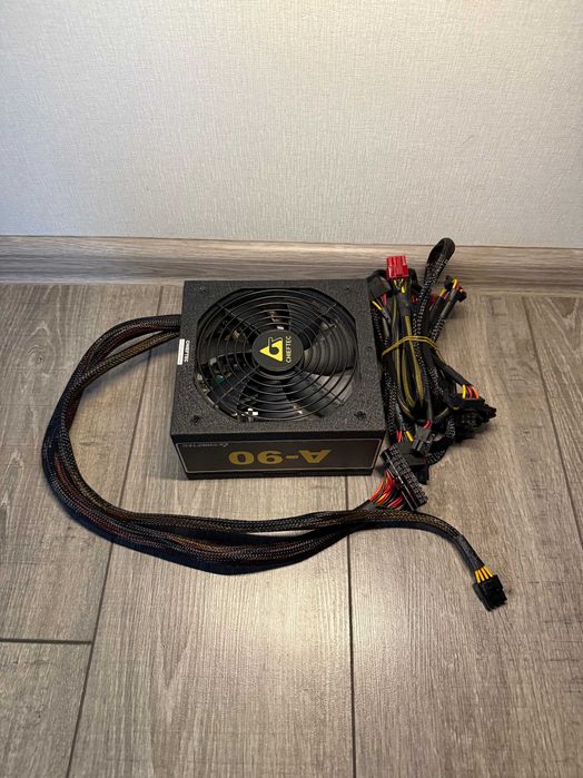 Блок живлення Chieftec GDP-650C 650W