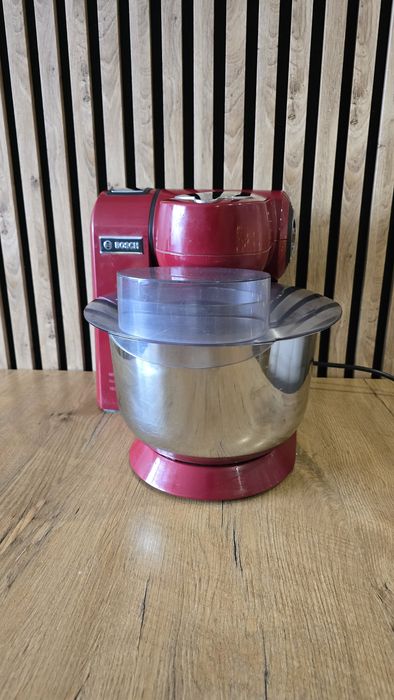 Robot kuchenny Professional MUM86R1 czerwony Bosch o mocy 1600 W