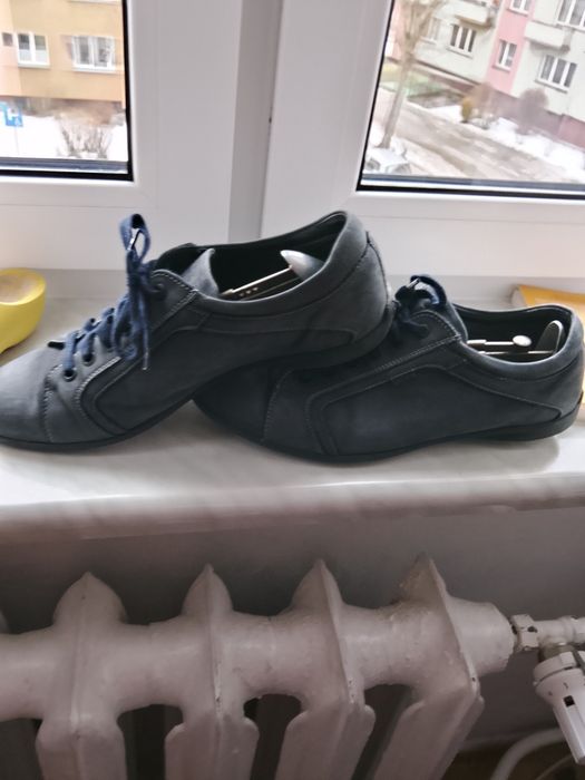 Sprzedam buty KAZAR rozmiar 42