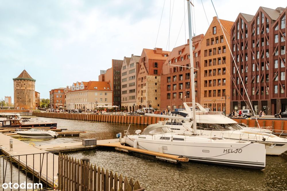 120m2; 2 łazienki; 2 tarasy; 2 stronne; 2 m.w hali; jak nowe