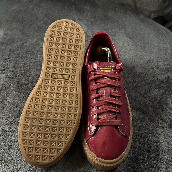 Жіночі кросівки Puma Basket. P. 40.