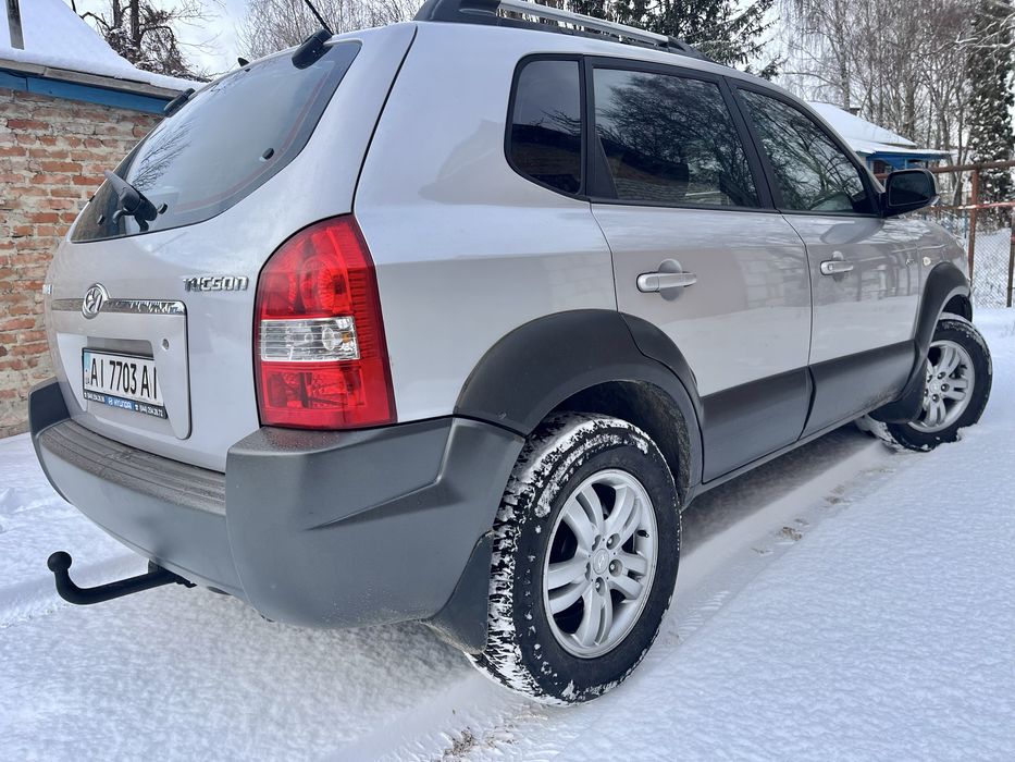 HYUNDAI Tucson 4*4. 2.0бензин! 2006год.