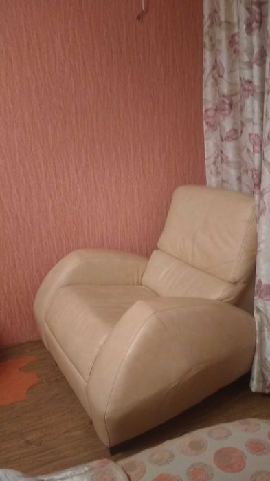 Шкіряне крісло(натуральна шкіра)