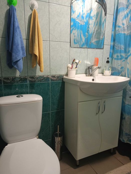 Продаєця частина будинку