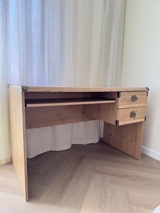 Письмовий стіл BlackRedWhite