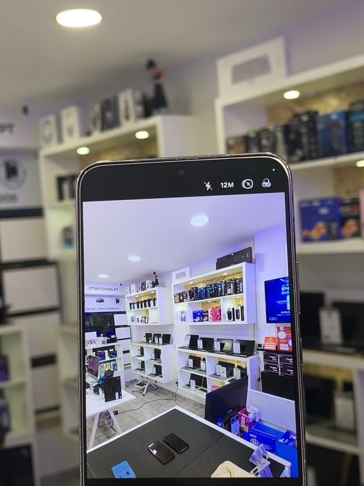 Samsung Galaxy S22+ (Plus) 5G 6.6''Dual SIM 8GB/128GB ( Loja física)