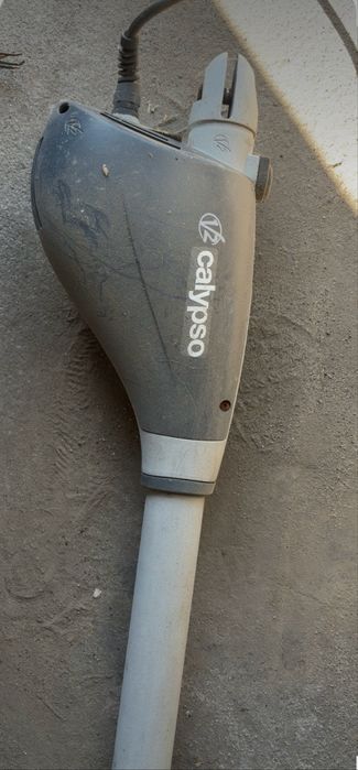 Siłowniki do bramy 2szt