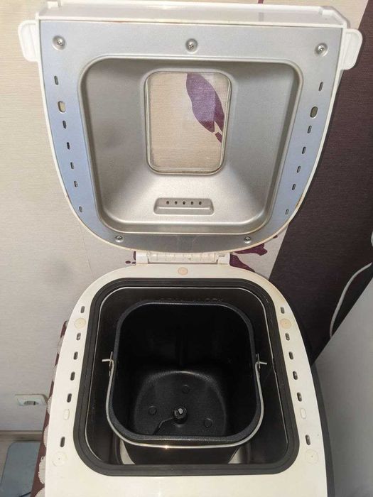 Хлібопіч Redmond RBM-1906