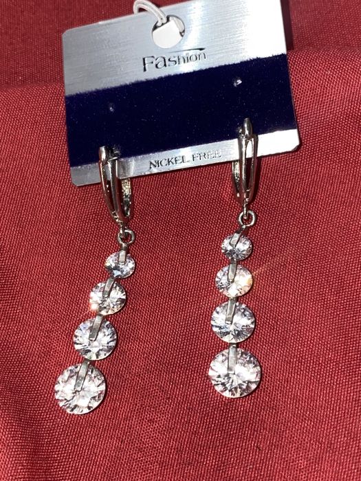 Прикраса в волосся та сережки