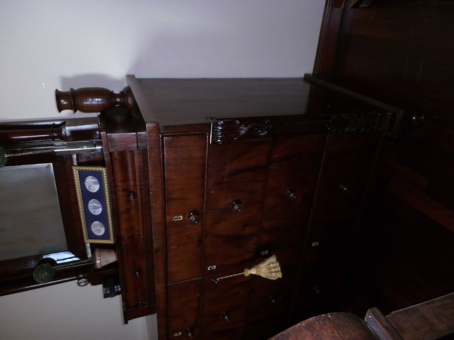 Cómoda com alçado toucador