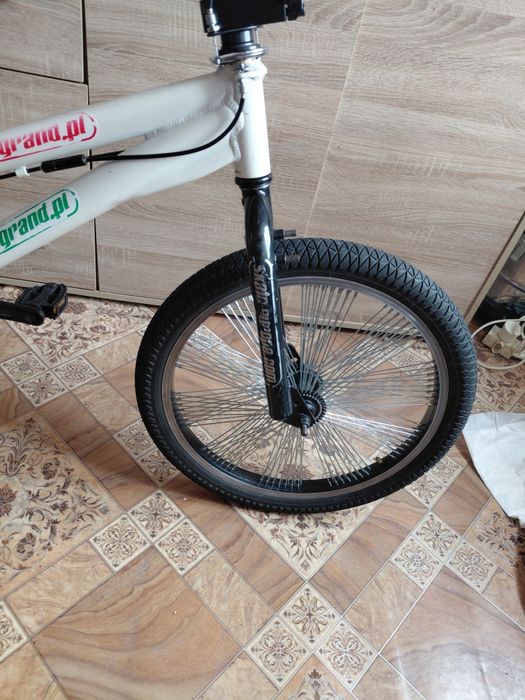 Sprzedam rower BMX biały Firmy DHS Jumper
