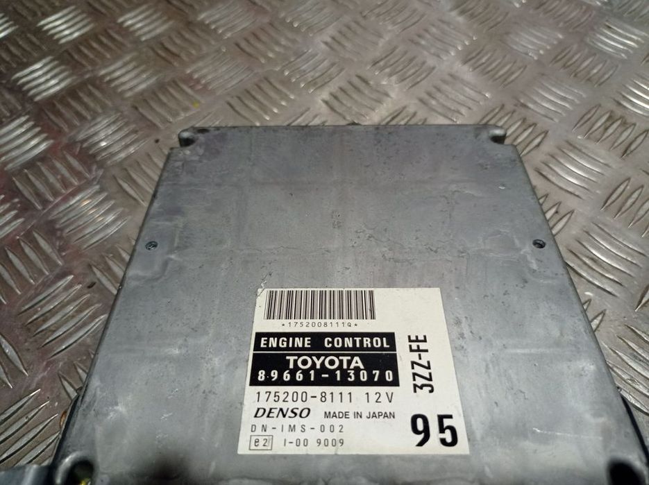 Centralina Do Motor Toyota Corolla Verso (_E12_)