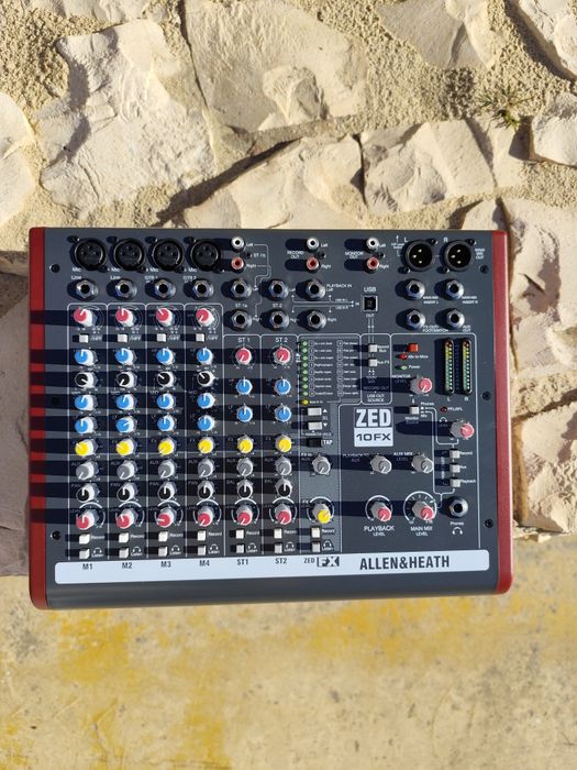 Mesa de mistura allen & heath zed 10fx