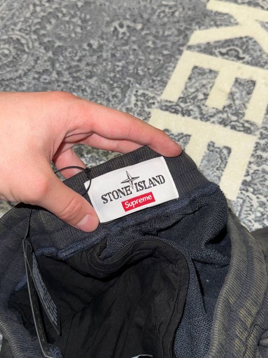 Шорти stone island x supreme
