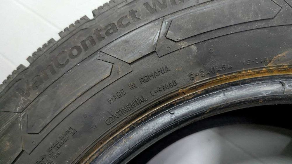 Шини 215/65 R16C 106/104T Continental VanContactWinter