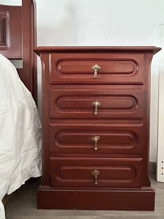 Cama de casal e colchões