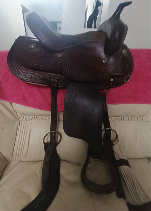 Седло вестерн для лошади