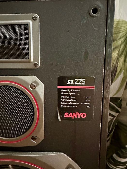 Sanyo wieża z głośnikami