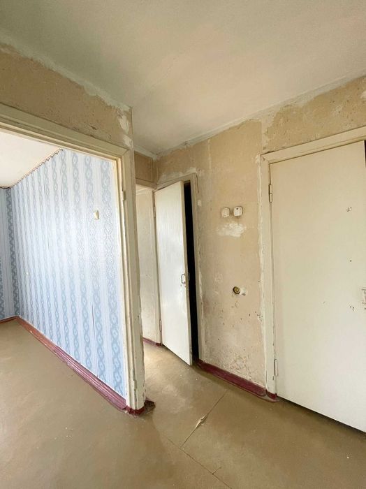 Продаю 1к. квартиру, с. Надбугское, за Варваровкой. Без комиссии. ц6