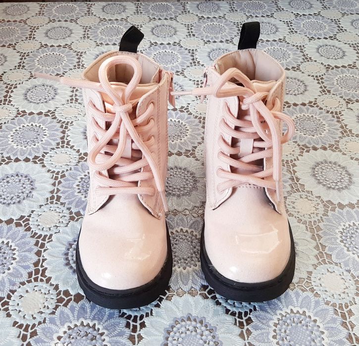 Черевики для дівчинки