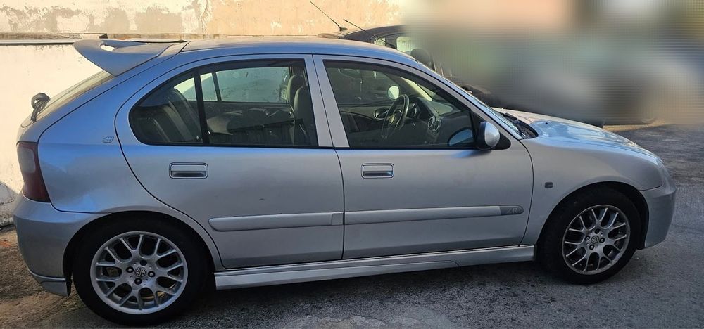 Vendo MG zr  bom estado geral