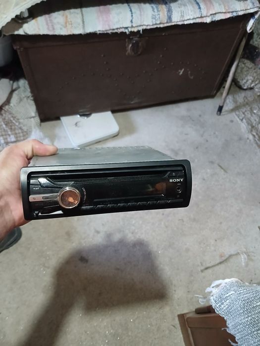 Rádio sony em bom estado