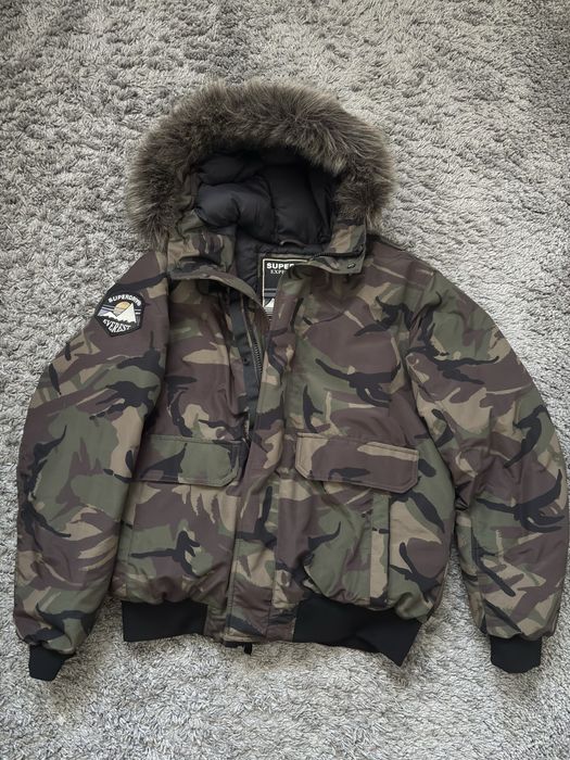 Камуфляжный бомбер Superdry “EVEREST”