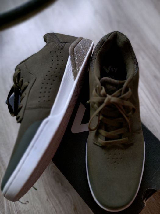 Sneakersy roz 46