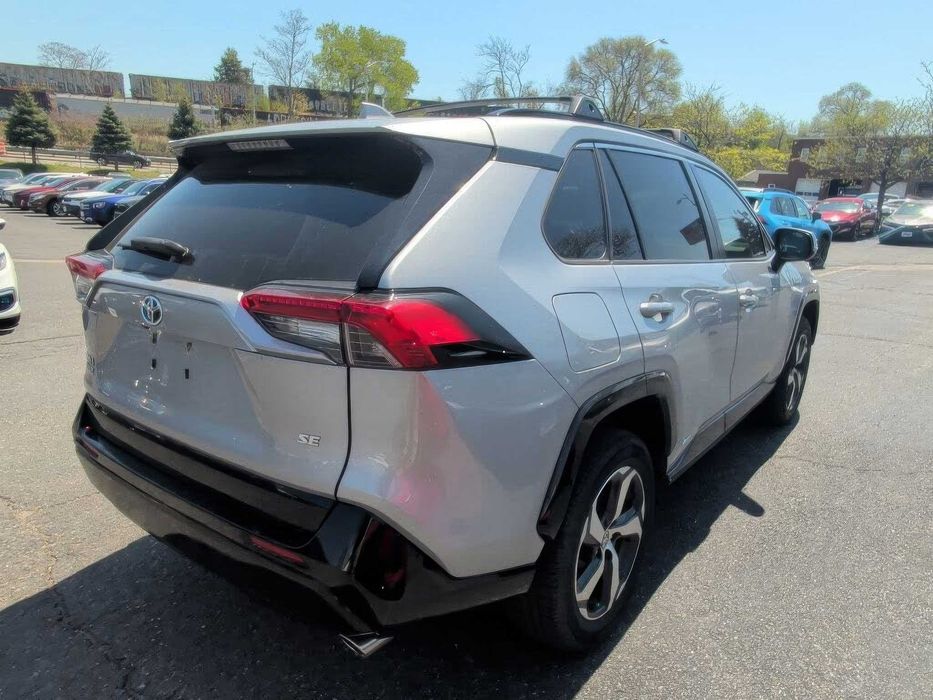 Toyota RAV4 Prime XSE      2022