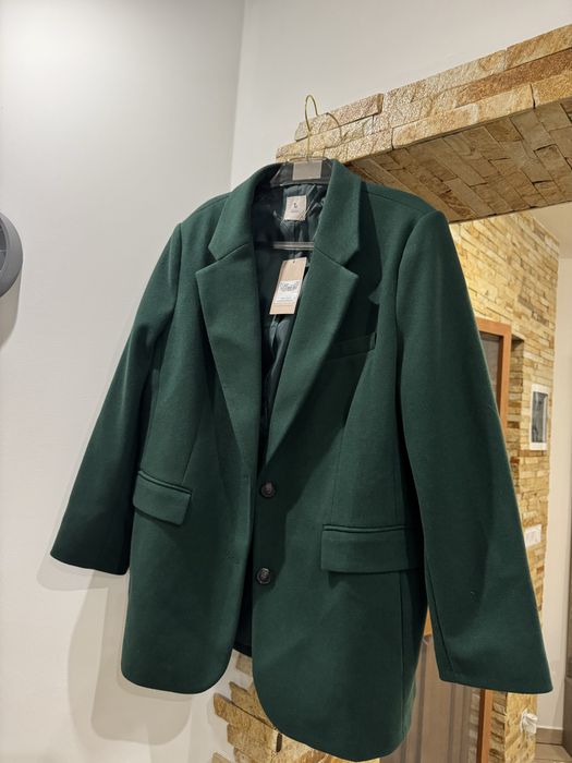 Пальто фірма Tu 16 розмір