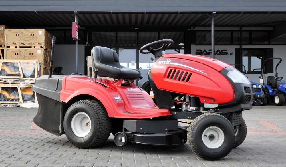Traktorek kosiarka MTD LE135 NOWY SILNIK GWARANCJA (220402) - Baras