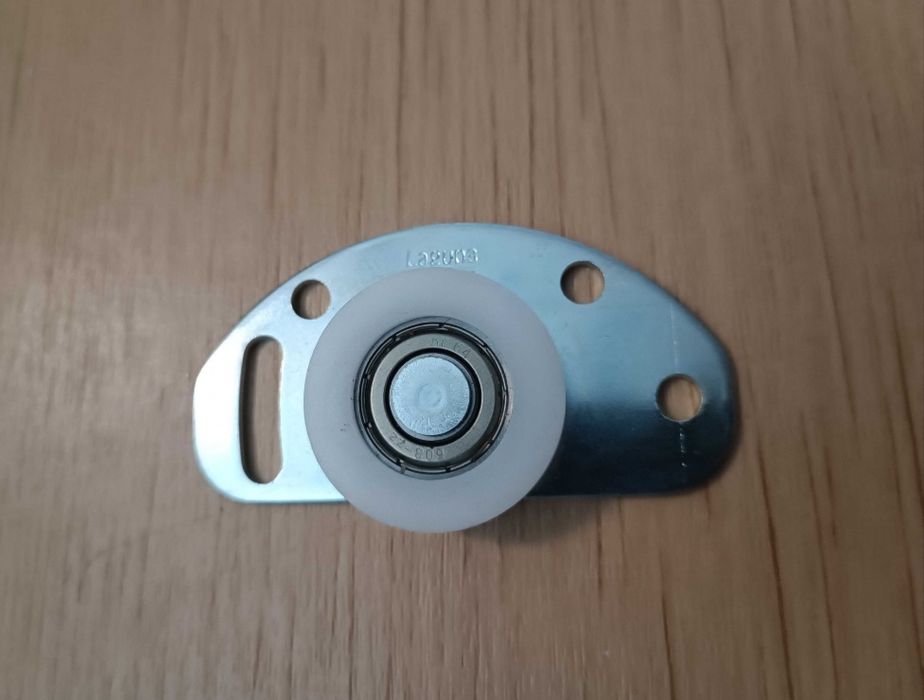 Zestaw rolek do drzwi przesuwnych / szafy – 9 sztuk