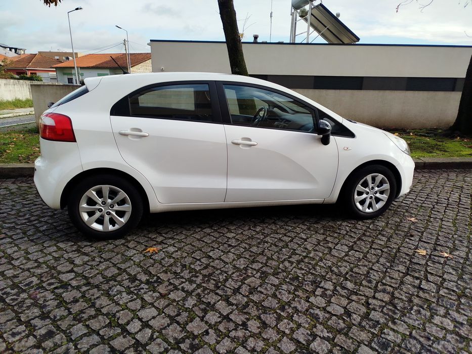 Rio 1.1 crdi 5 lugares ac troca