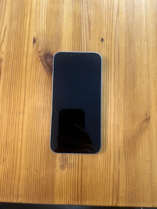 IPhone 14 256gb ( + capas)