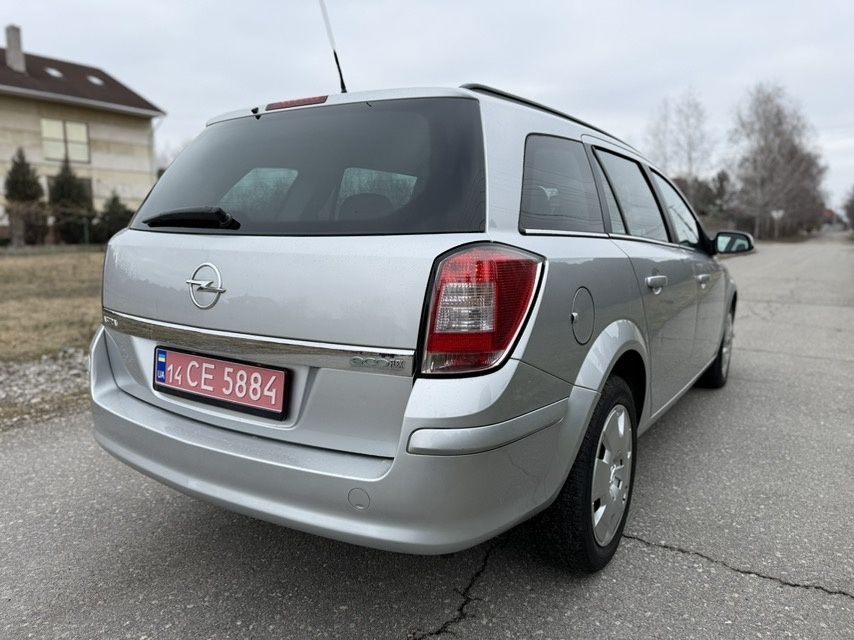 Продам Opel Astra H Station Wagon 1.7d 2010г