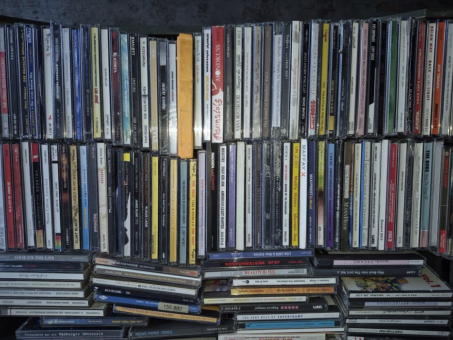 Sprzedam płyty cd oraz dvd z koncertami