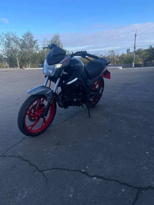 Мотоцикл вайпер 200