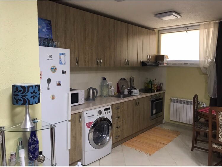 Здаєтьсая 1 кімнатна квартира , новий р-н, Сакура, новобудова цокольна