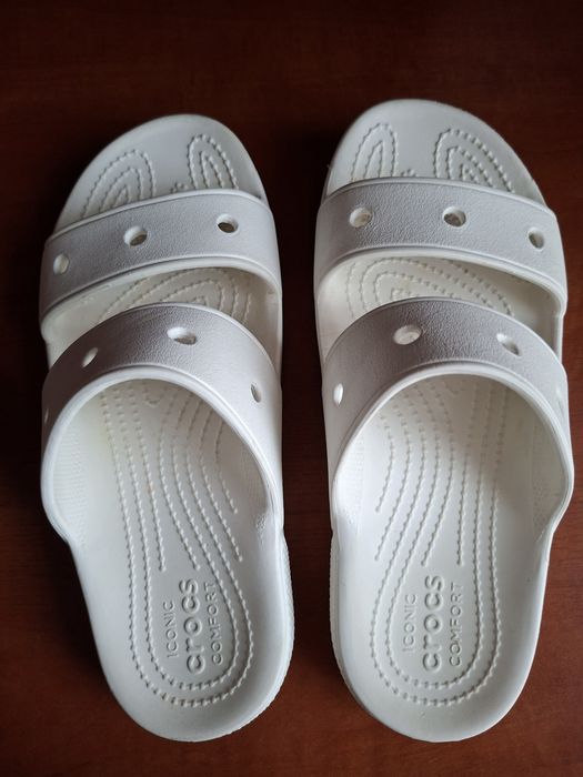 Klapki białe Crocs 41