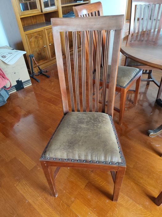 Mesa de jantar em raíz de nogueira com jogo de 7 cadeiras
