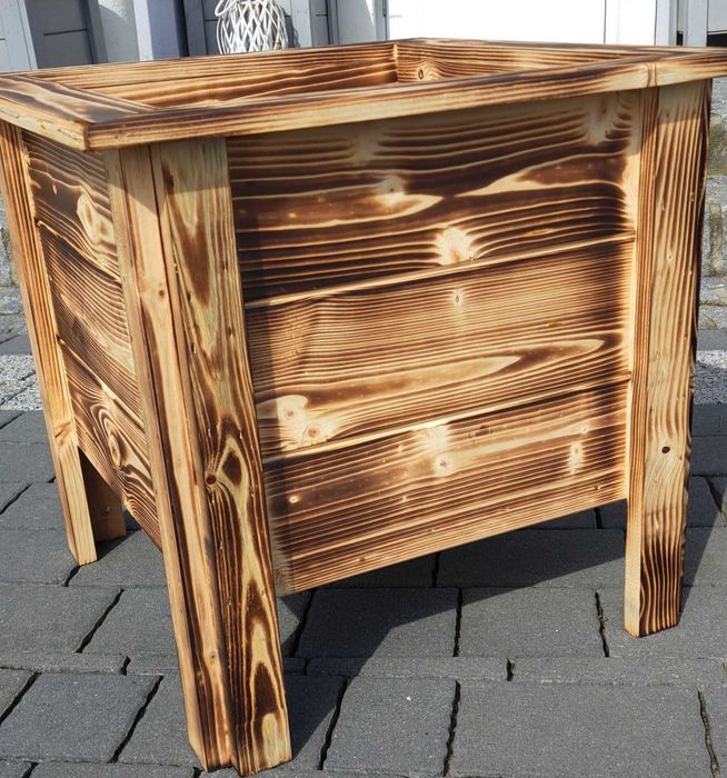 Doniczki drewniane na wymiar