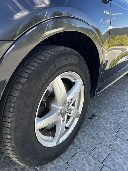 Audi Q3 2013 рік